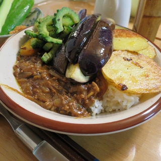 夏はピリリと野菜カレー